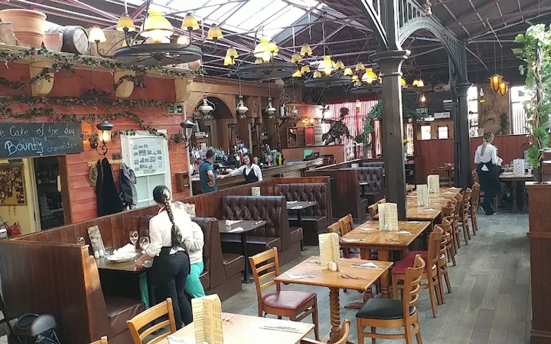 Restaurant: Little Sicily in Durham - Italian cuisine