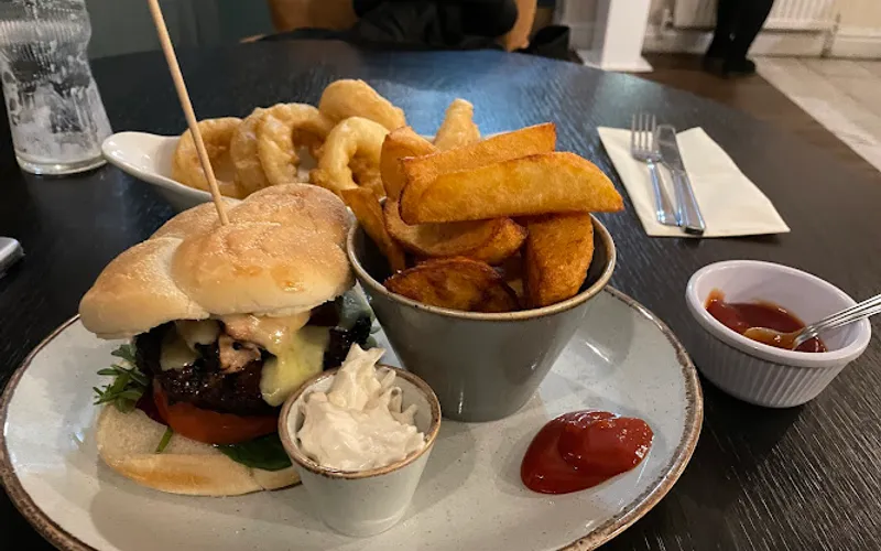 Restaurant: The Stonebridge Inn in Durham - Other cuisine