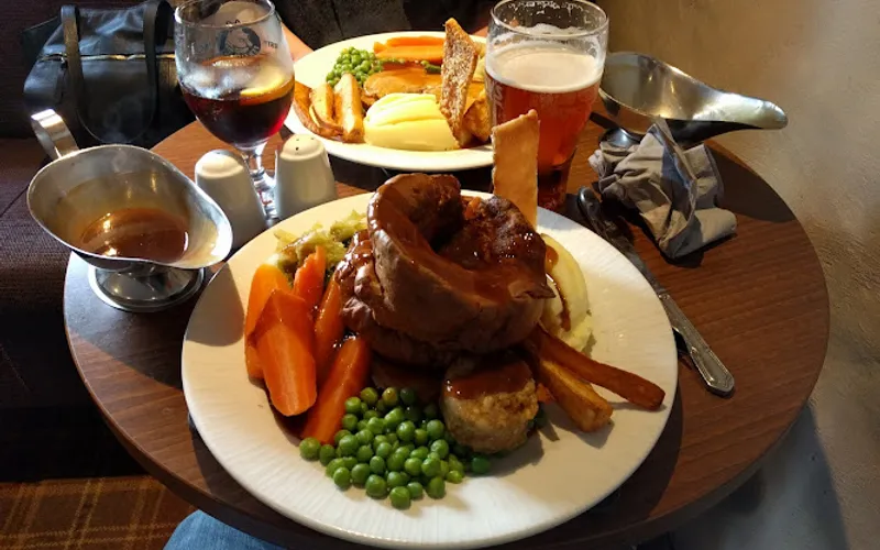 Restaurant: The Three Horseshoes Inn in Durham - Other cuisine
