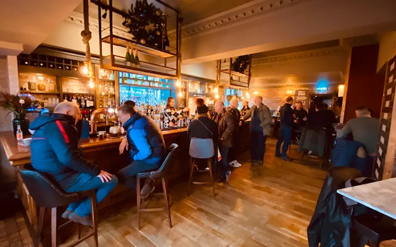 Restaurant: Three's a Crowd in Harrogate - Other cuisine