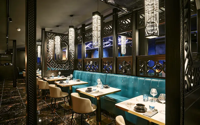 Restaurant: Blue Pavilion in City Centre - Chinese cuisine