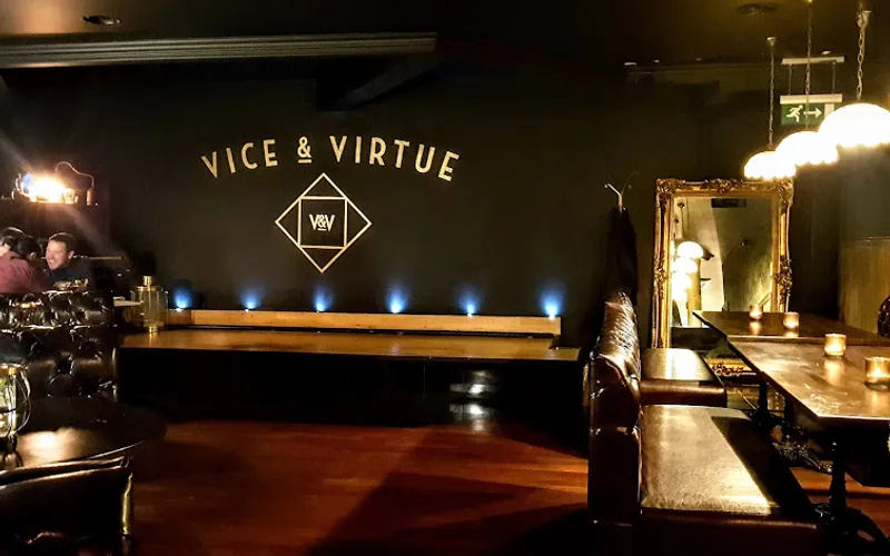Restaurant: Chef Jono at V&V in City Centre - Other cuisine