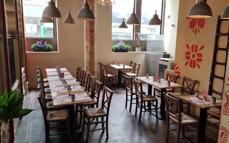Restaurant: Indian Tiffin Room Leeds in City Centre - Indian cuisine