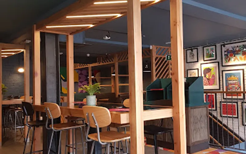 Restaurant: Jollibee Leeds in City Centre - Other cuisine