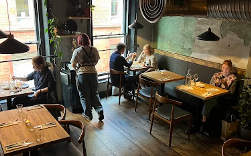 Restaurant: 10 Tib Lane in City Centre - Other cuisine