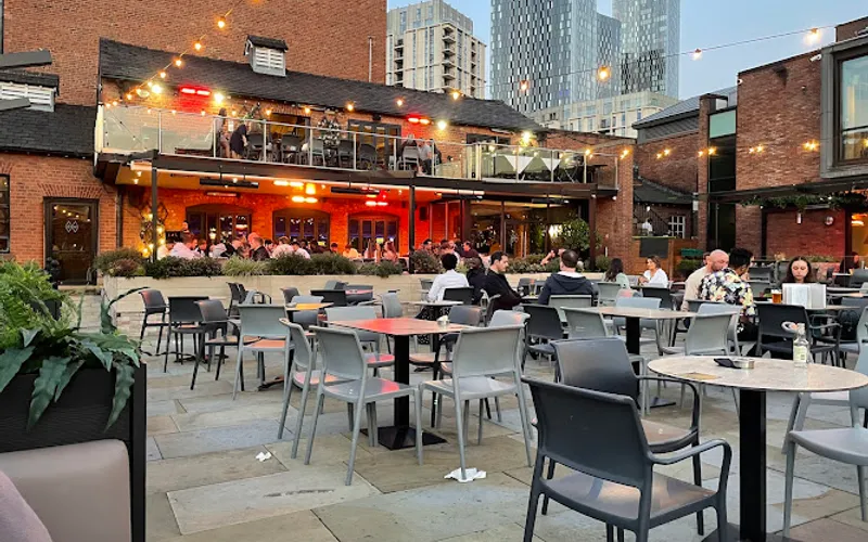 Restaurant: Albert's Shed Restaurant Manchester in City Centre - Other cuisine