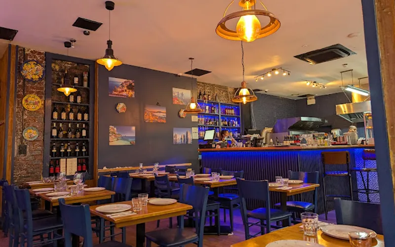 Restaurant: Capri's Cucina Italiana in City Centre - Italian cuisine