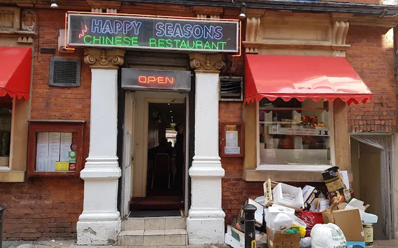 Restaurant: Happy Seasons Restaurant in City Centre - Chinese cuisine