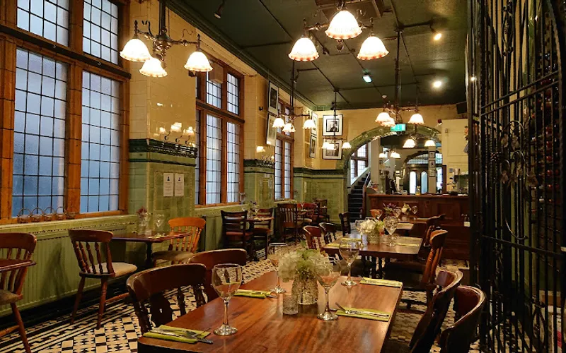 Restaurant: MR THOMAS'S CHOP HOUSE in City Centre - Other cuisine