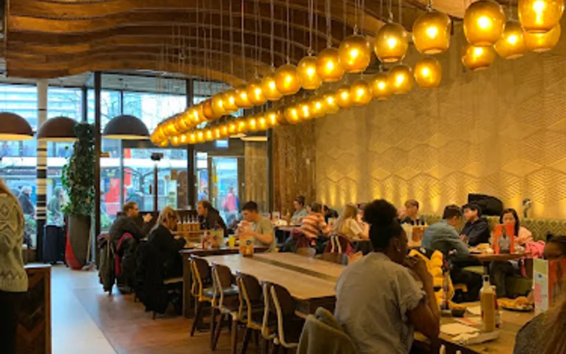 Restaurant: Nando's Manchester - Piccadilly in City Centre - African cuisine