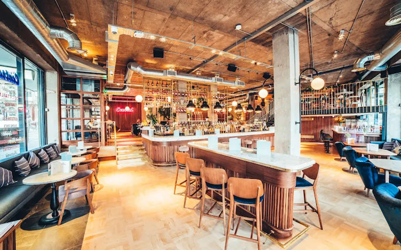 Restaurant: Central Oven & Shaker in City Centre - Italian cuisine