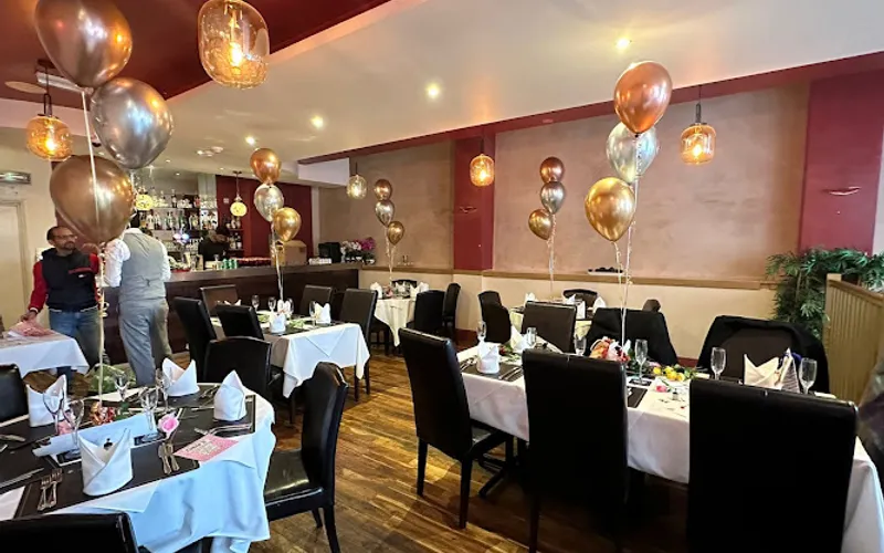 Restaurant: Dinithi Restaurant in City Centre - Indian cuisine