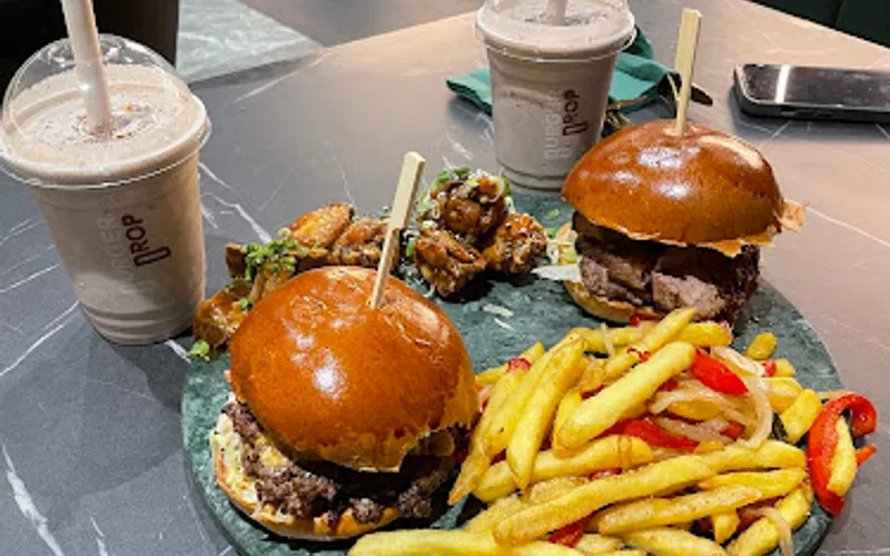 Restaurant: BURGER-DROP Whitley Bay in Whitley Bay - Other cuisine