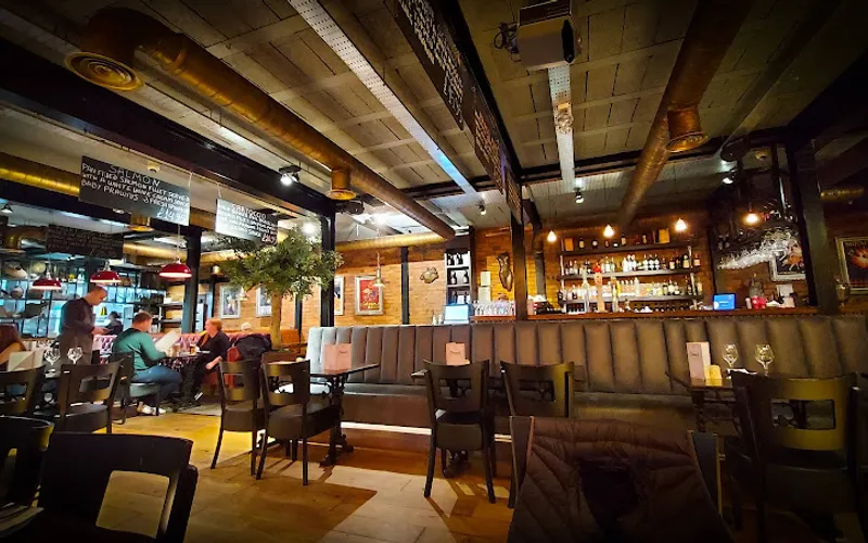 Restaurant: Davanti Whitley Lodge in Whitley Bay - Italian cuisine