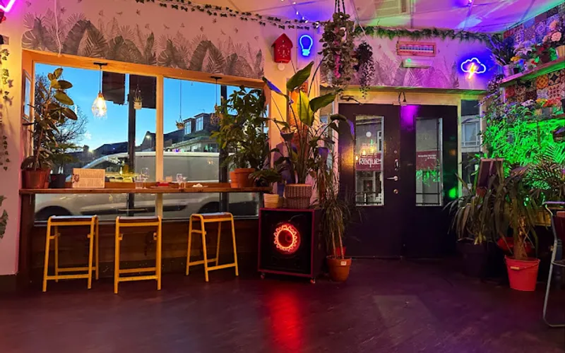 Restaurant: Room 305 in Whitley Bay - Other cuisine