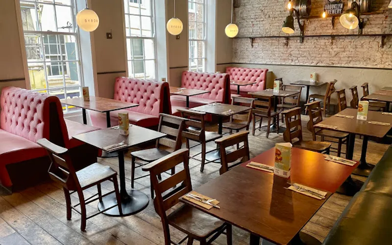 Restaurant: Byron - York in City Centre - Other cuisine
