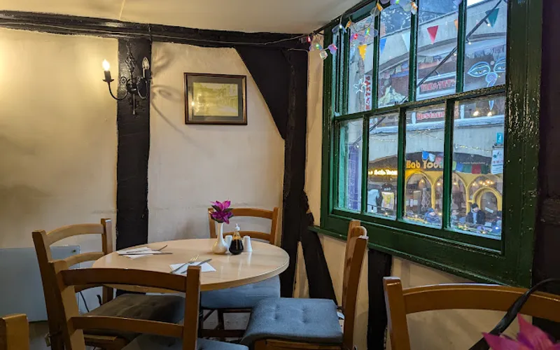 Restaurant: Happy Valley in City Centre - Chinese cuisine