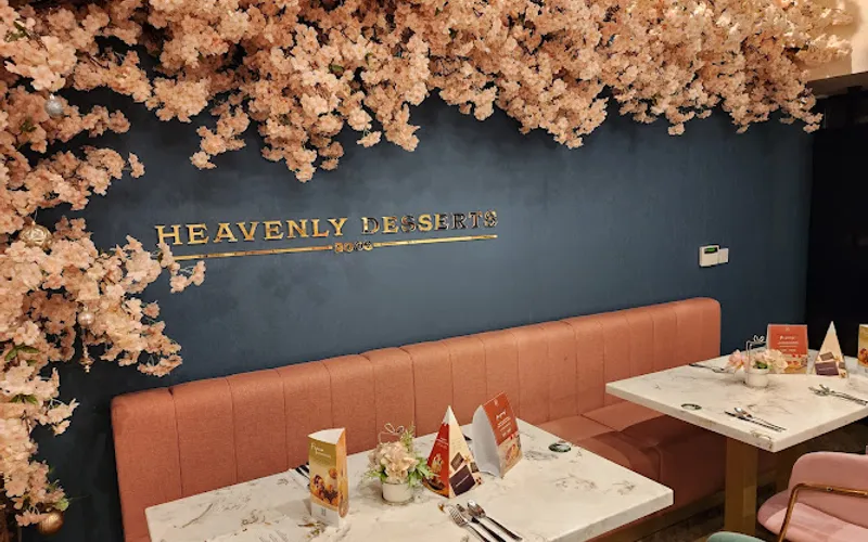 Restaurant: Heavenly Desserts York in City Centre - Other cuisine