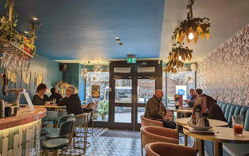 Restaurant: Social 8 Lounge in City Centre - Other cuisine