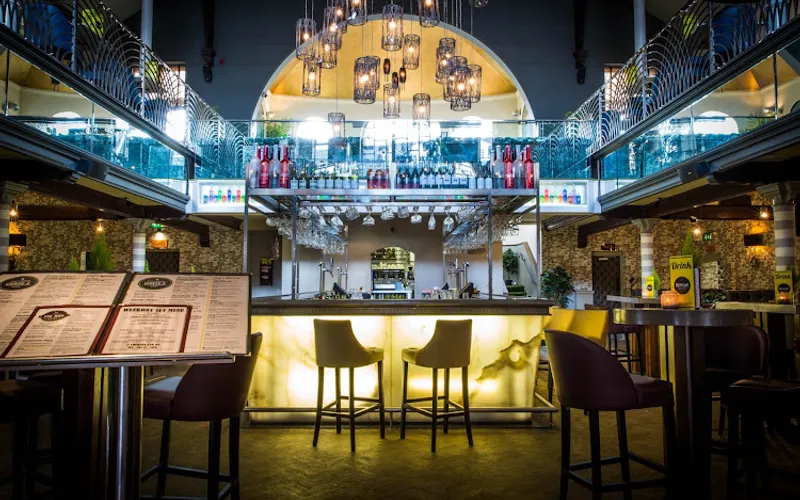 Restaurant: The Biltmore Bar & Grill in City Centre - Other cuisine