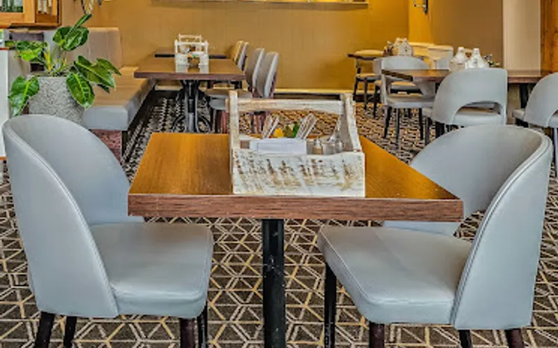 Restaurant: Tower's Restaurant in City Centre - Other cuisine